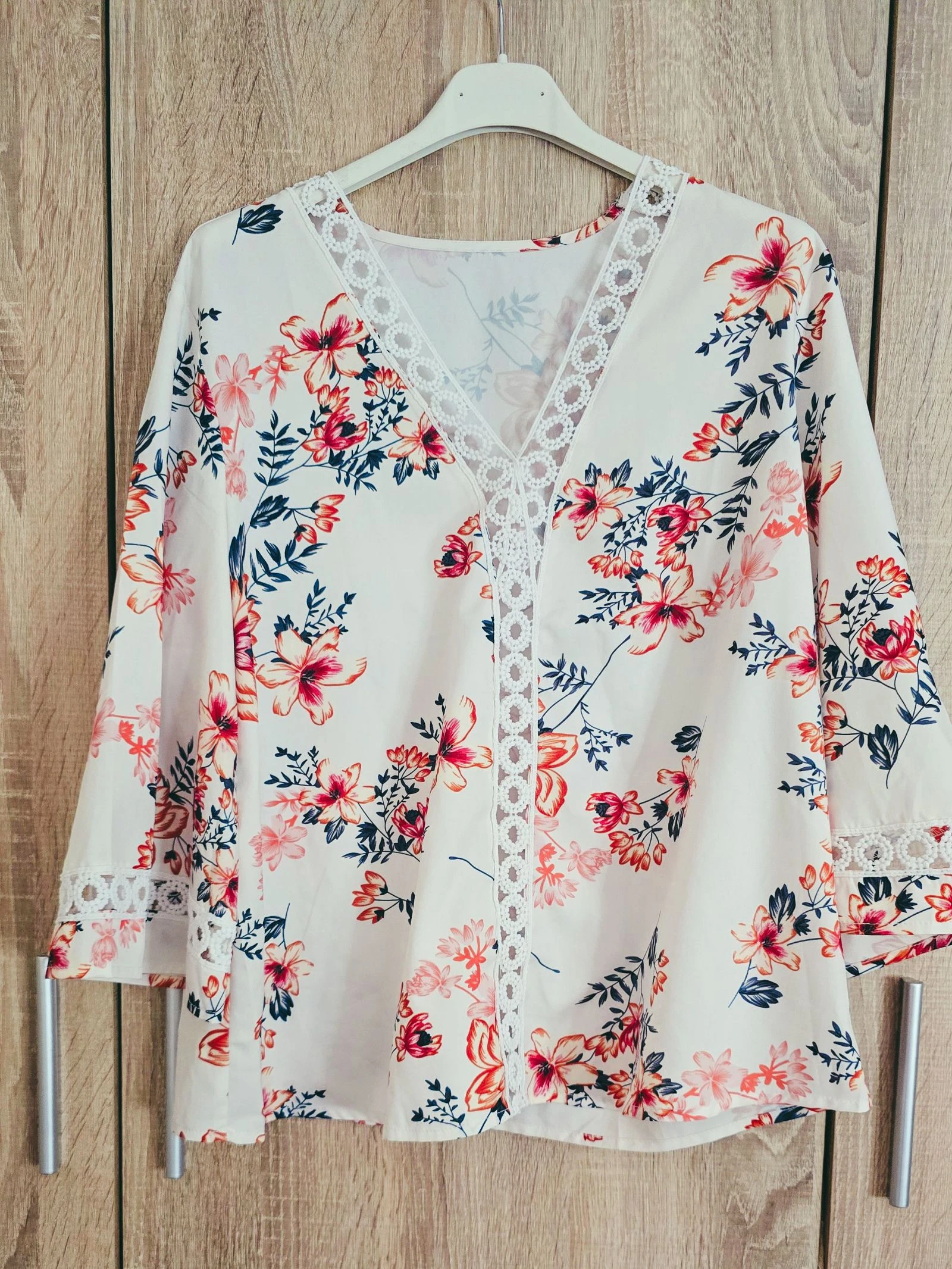 Bloemenblouse met kant Maat M – photo 2